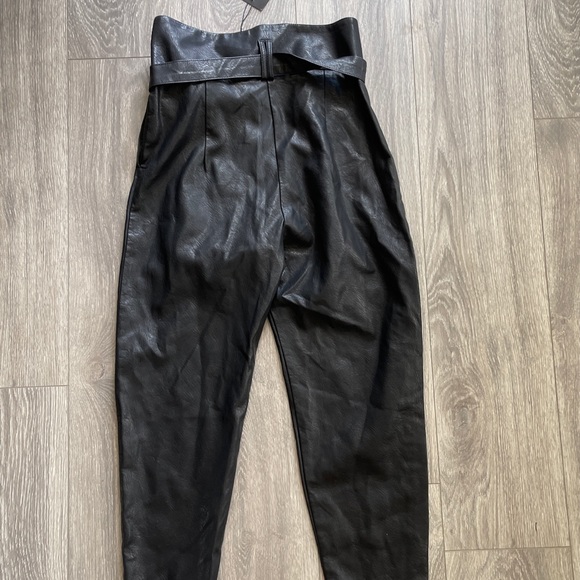 NWT Agaci high waist faux leather pants with belt. - Picture 5 of 5
